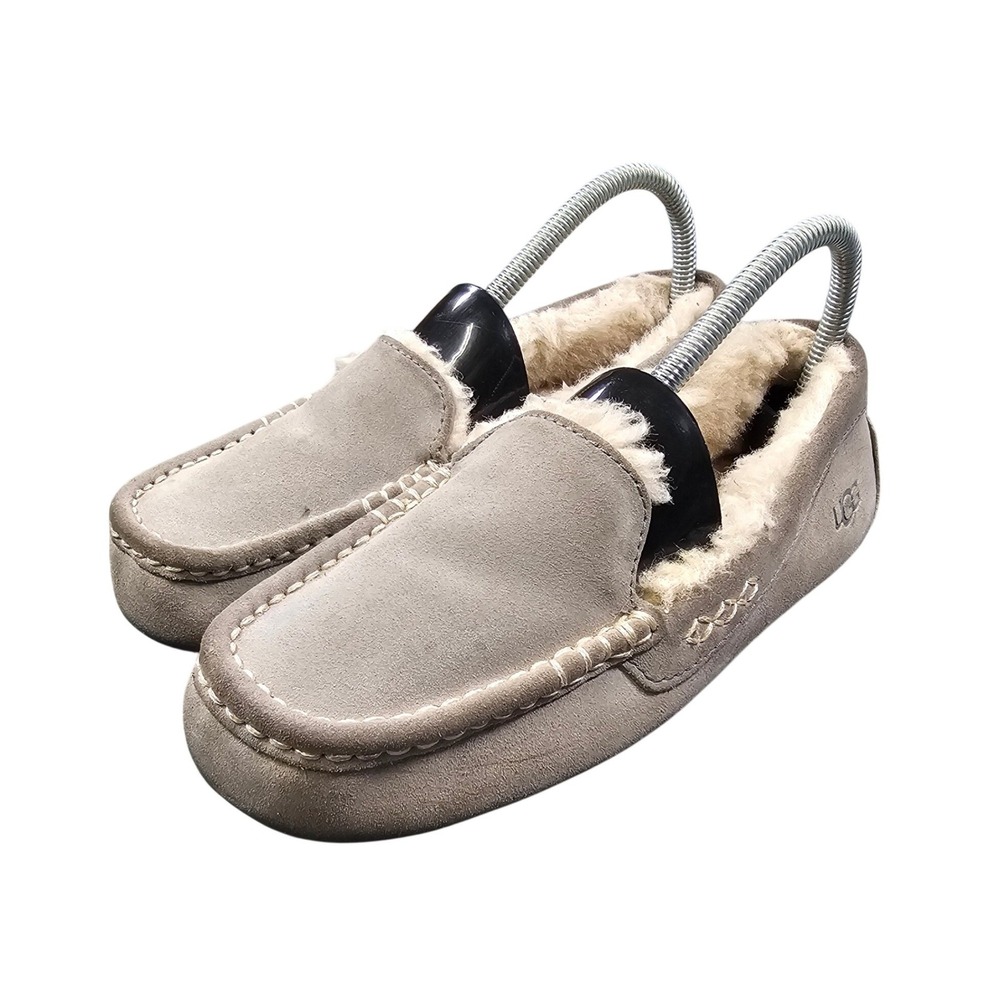 Ugg Ansley Suede Slippers Gray Shearling Lined Moccasins Womens Size 6